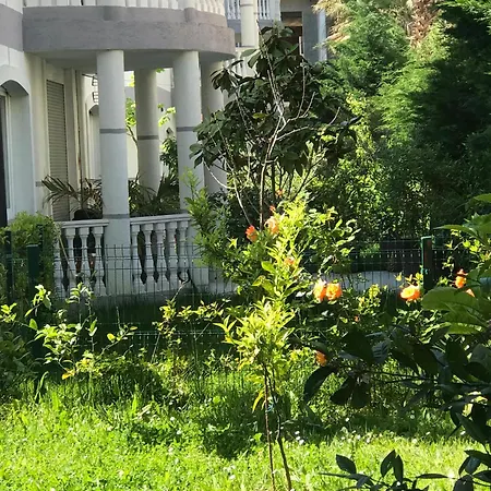 Near Beach, With Garden Holiday home
