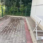 Σπίτι διακοπών Near Beach, With Garden Golem (Tirana)