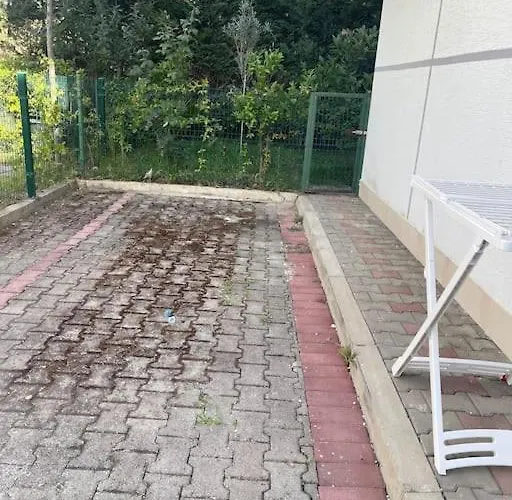 度假居 Near Beach, With Garden 格勒姆